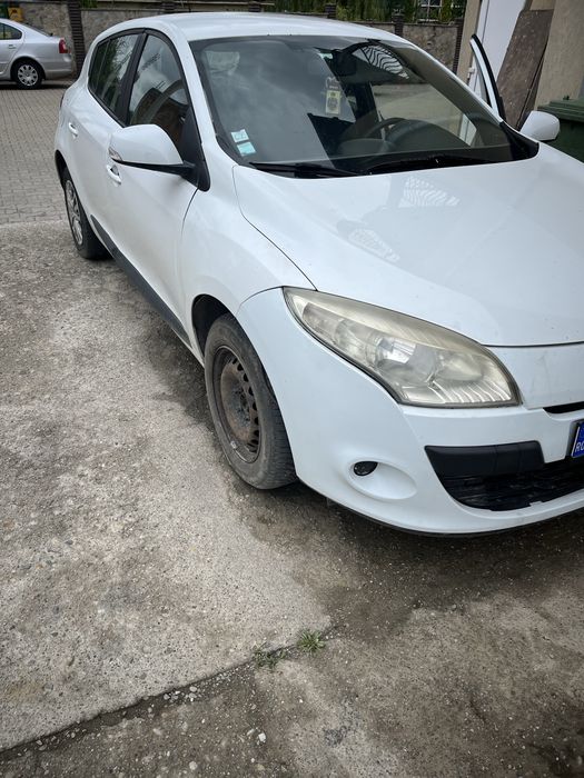 Dezmembrez renault megane 3 2010. 1.5 dci