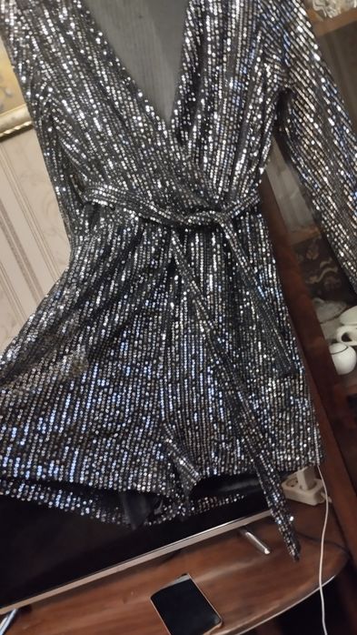 Комбинезон черный с паетками шорты