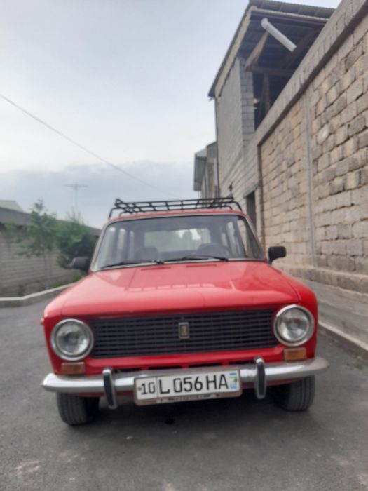Jiguli 2102 sotiladi