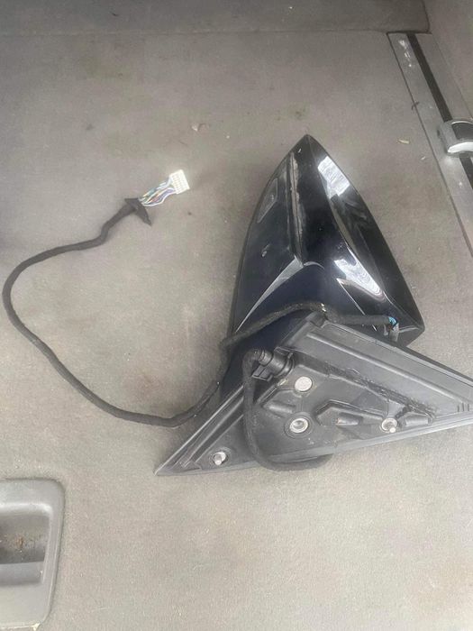 Огледала и усилвател Ауди А8