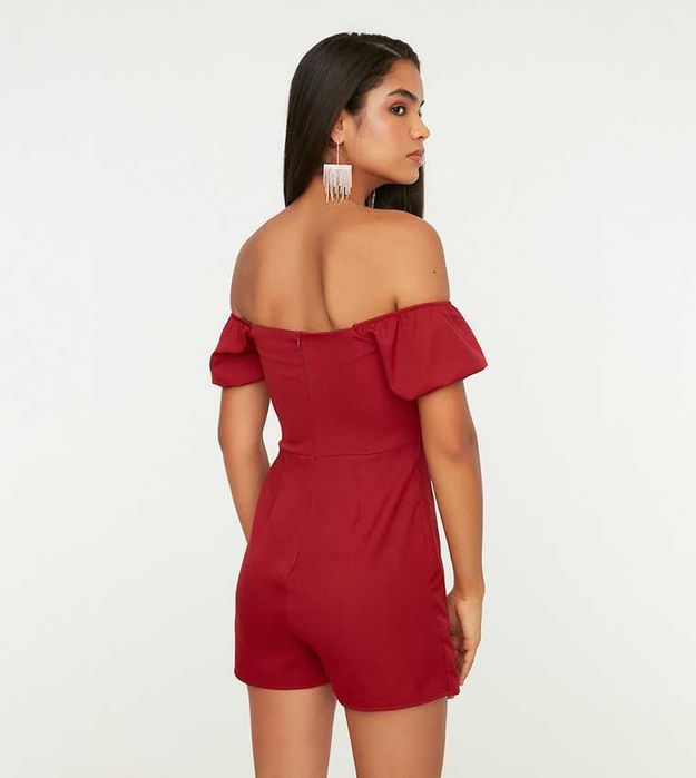 Чисто нов червен гащеризон Trendyol