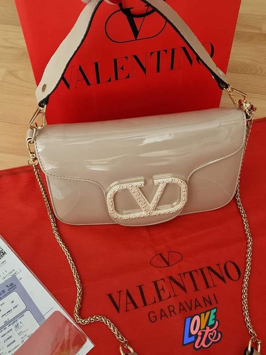 Geanta nude Vltn, Italia  logo metalic auriu, saculet inclus