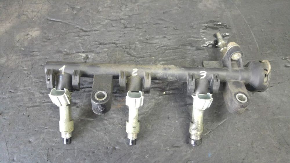 injector citroen c1  peugeot 107 toyota yaris aygo   1.0 b 1kr  23250-0q010