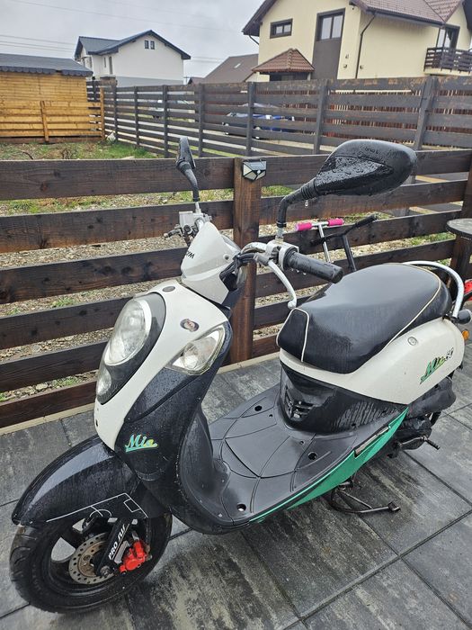 Inchiriere scutere, scooter for rent FOOD DELIVERY