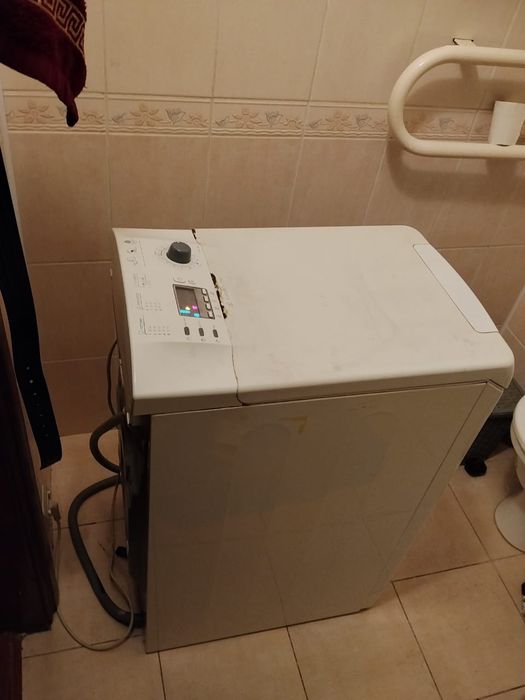 Стиральная машина автомат Аристон