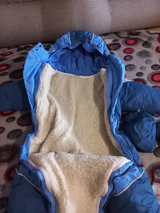 Продам детский зимний комбинезон