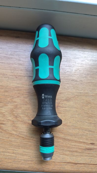 Surubelnita dinamometrica port bit  Wera 7460⁰ cu eliberare rapida, cuplu reglabil 0,3 - 1,2 Nm.