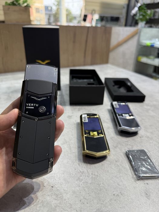 Vertu Slider новый пачка