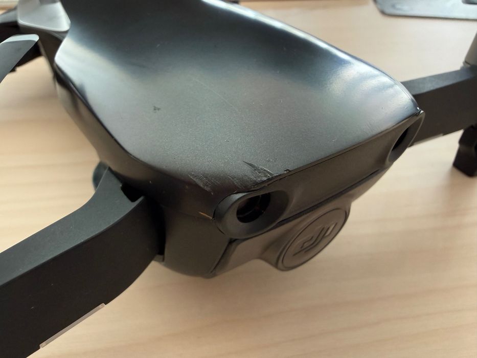 Продавам DJI Mavic Air Fly More Combo (Onyx Black)