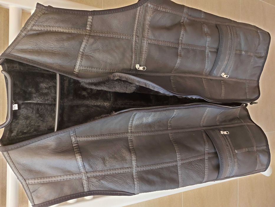 Reducere la vestă din piele naturală, îmblănită, pt domni (L,XL)