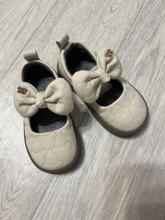 Школьные вещи для девочки