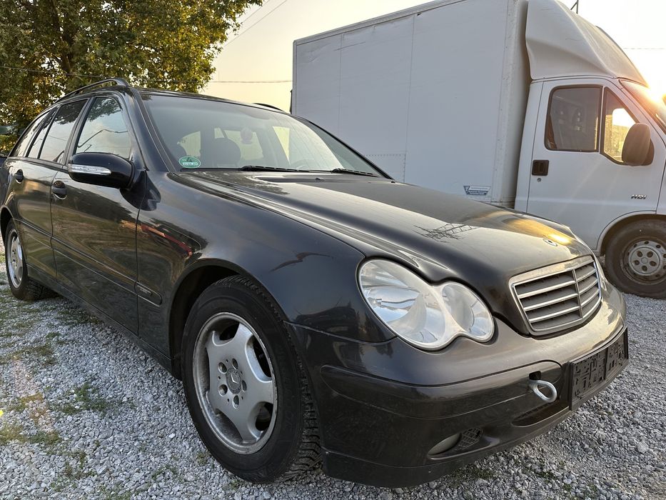 mercedes C 2.2 150 KS 2005  6 ск W203 facelift само на части