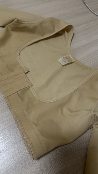 Корсет с плечиками