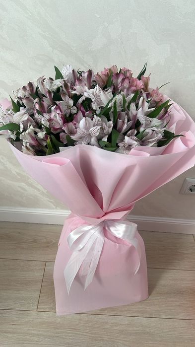 Продам цветы лилии свежие