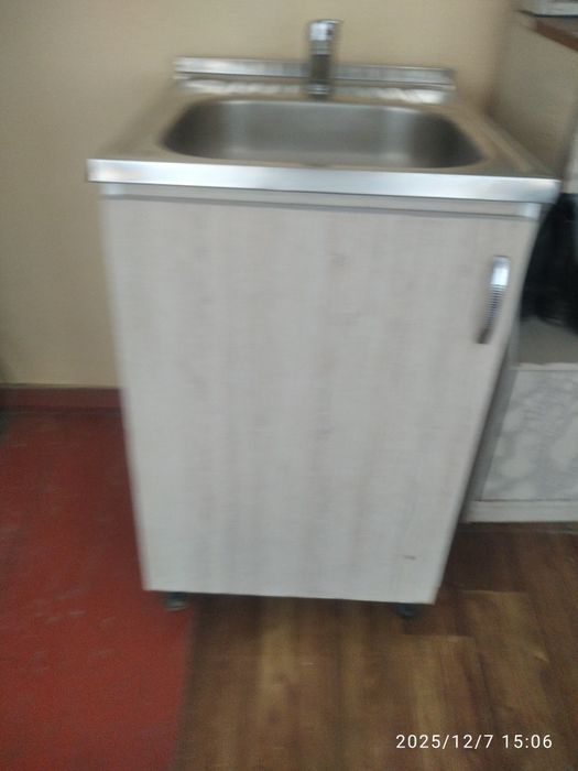 Продам мойку в хорошем состоянии
