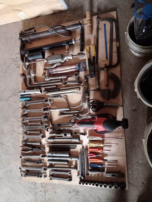 Продам инструменты. Цена за все 12000.