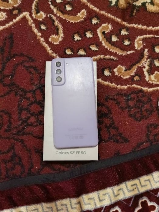 Самсунг s21 Fe хороший