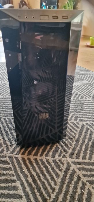 Кутия за компютър