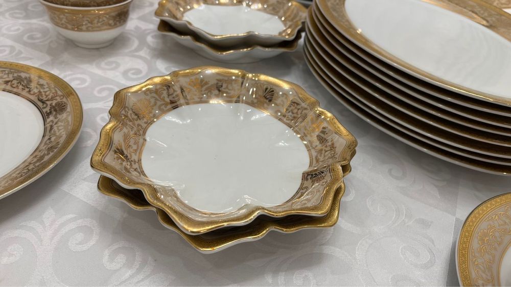 Продам чайно-столовый сервиз