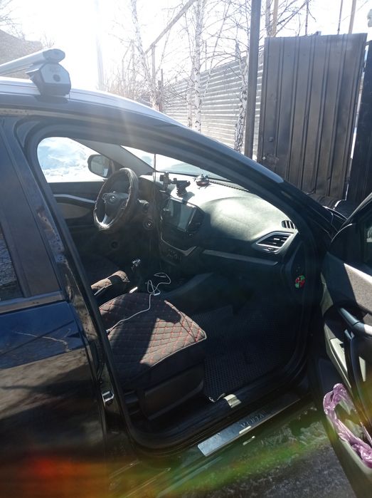 Веста св кросс 2021