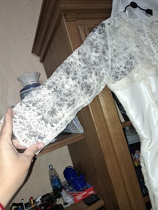 Продам свадебное платье с сумочкой