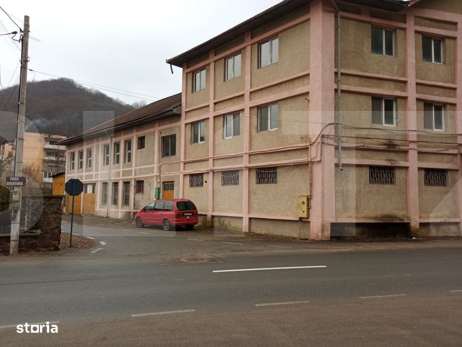 Spital de vanzare, 3000 mp, zona Nadrag