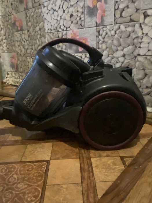 Пылесос samsung 390W Cycloneforce