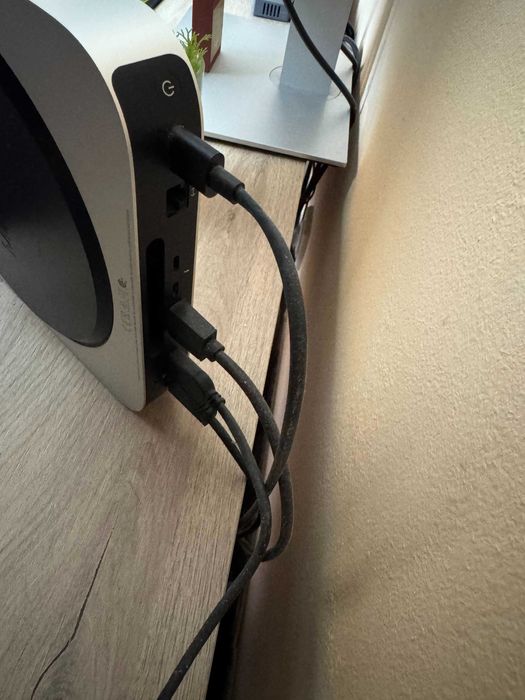 Mac Mini M2 / 16GB RAM / 256 GB SSD / Пълен комплект с кутия