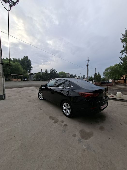 Chevrolet Onix 2024 — 3