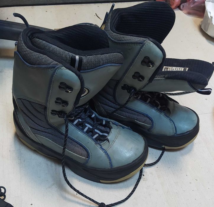 Сноуборд и обувки за сноуборд