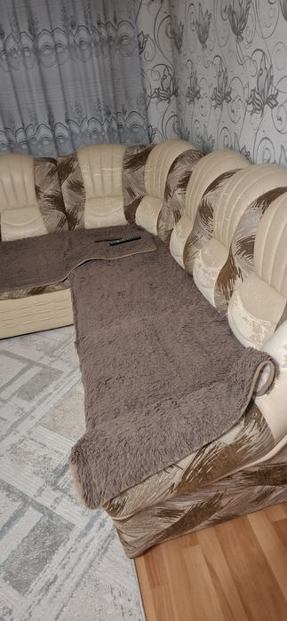 Диван угловой...