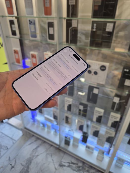 iPhone 16 128GB. Blue 89% Bateria