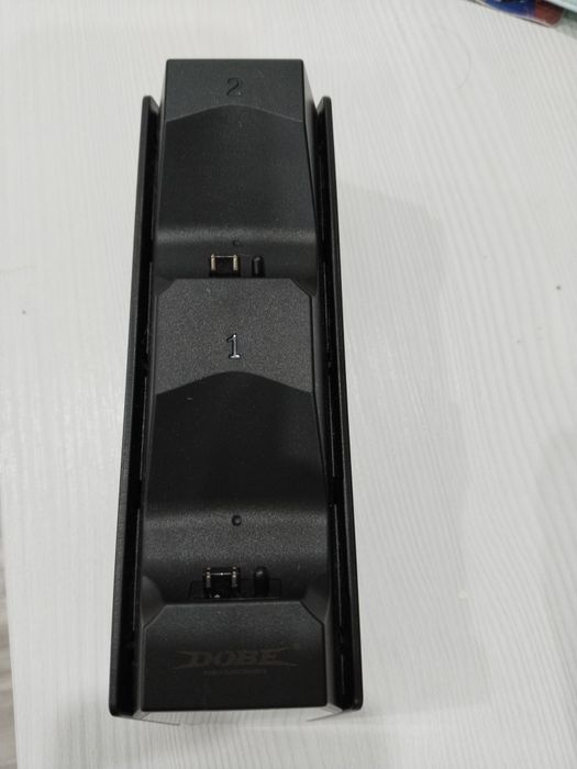 Продаю PS4 Slim 1 ТБ