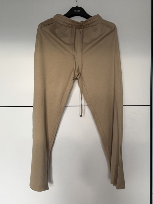 Дънки и анцуг тип панталон