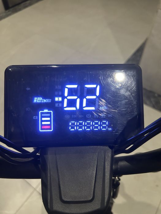 Продам электроскутер Vetro Go