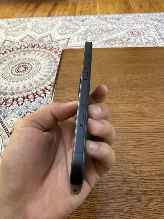 Продам iPhone 16 256GB