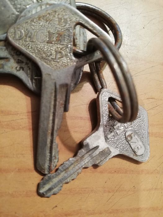 De colectie chei dacia 1300 anii 70