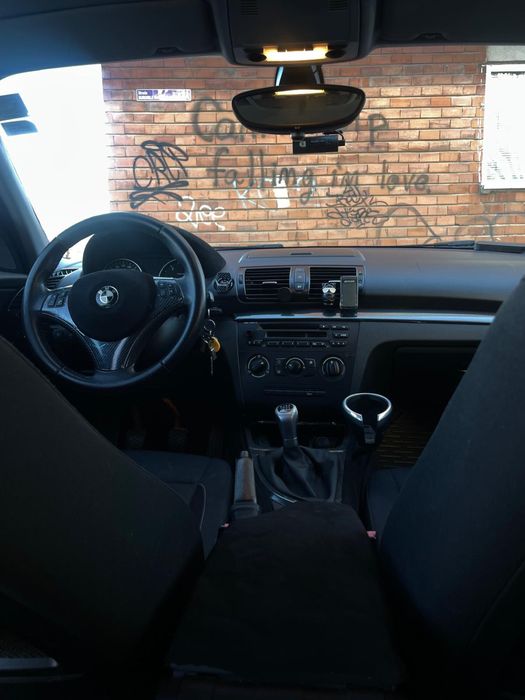 BMW Seria 1 e87 / 118D /  2009 / 2.0 Motorina Manual