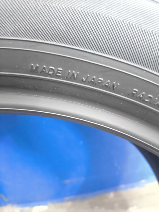 Шины 215/55/17 новые