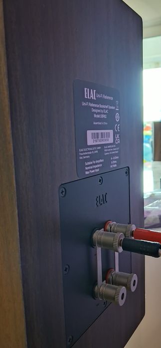 Продават се ELAC Uni-Fi Reference UBR62