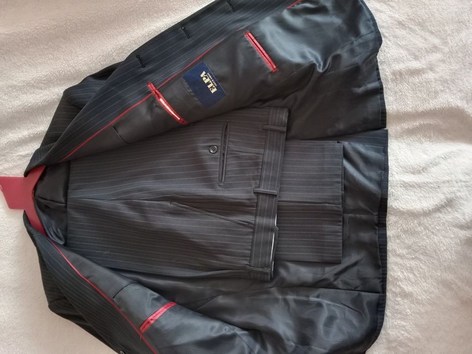 Продам мужской костюм