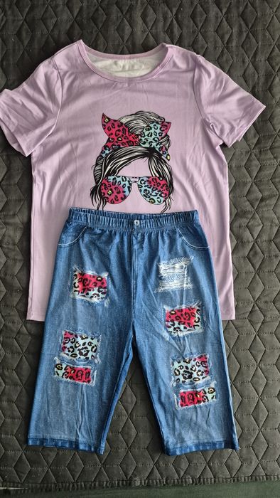Комплект къси гащи и тениска за момиче