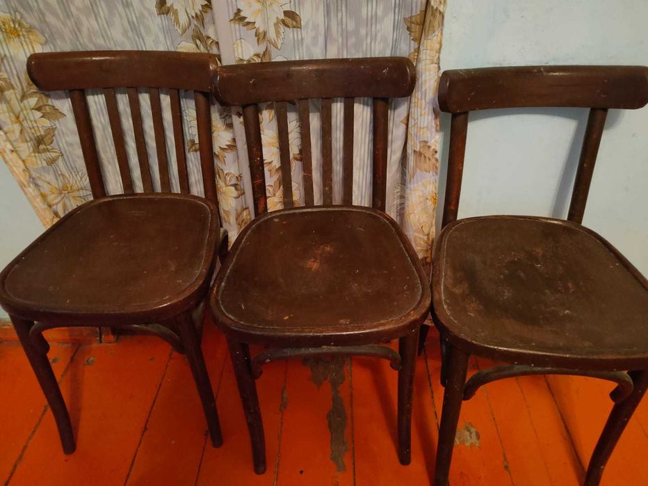 Продам венские стулья.