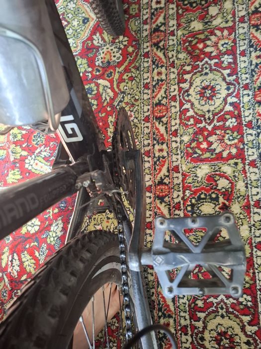 Sotiladi velik velomax