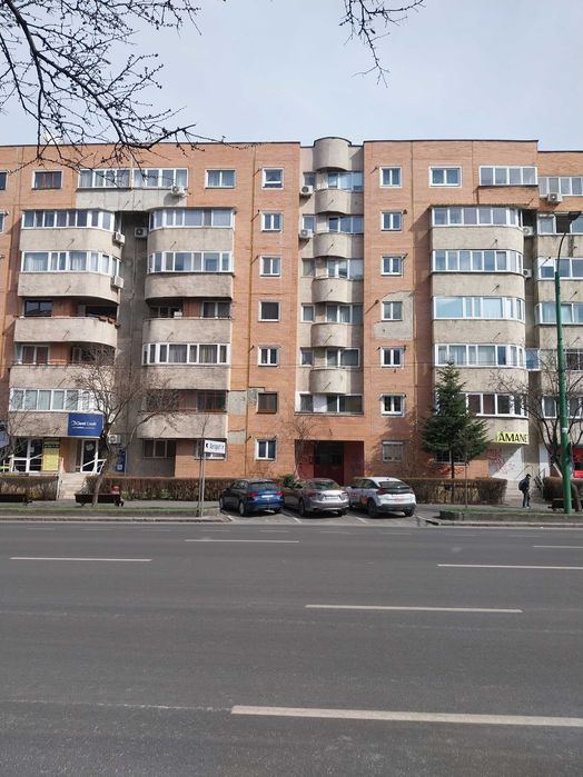 Vand garsoniera in Brasov Centrul Civic - Toamnei