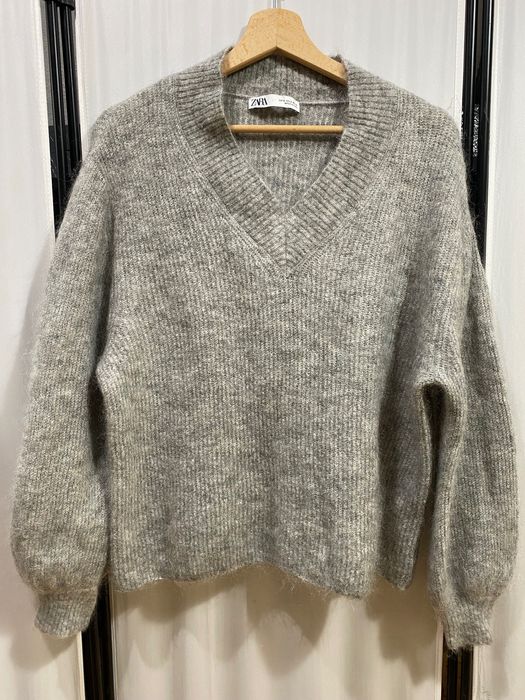 Пуловер Zara от вълна и мохер в светло сиво