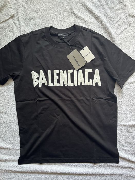 Tricou Balenciaga