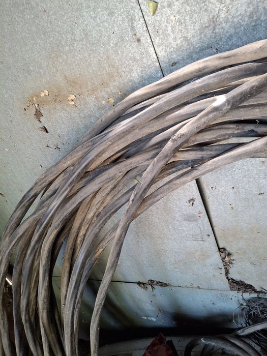 Продам кабеля разные.