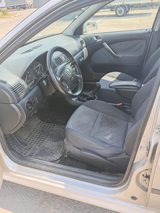 Skoda Octavia tour  , 1,6 benzină