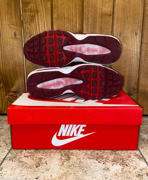 Нови Nike Air-Max 95